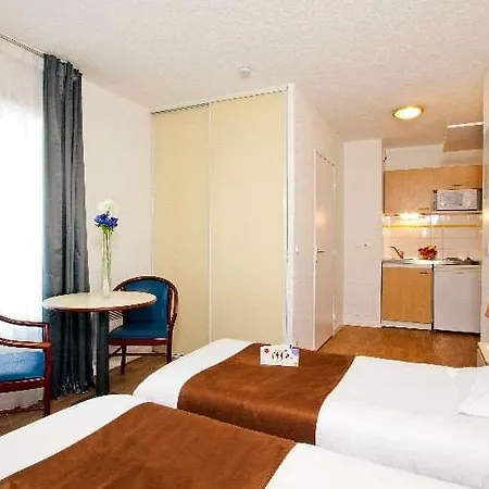 Cerise Aparthotel Lannion