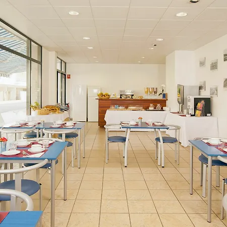 Cerise Aparthotel 3*
